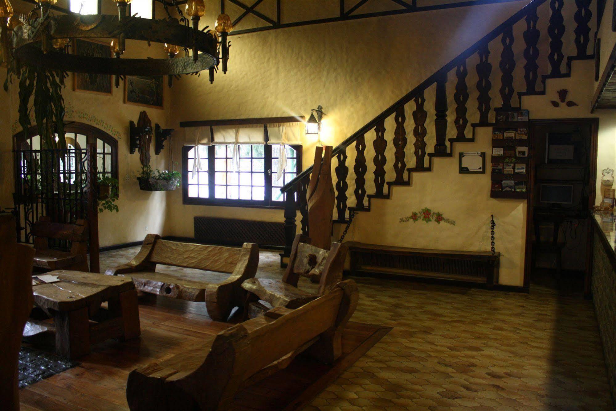 Hostería La Posta Del Cazador San Martín de los Andes Exterior foto
